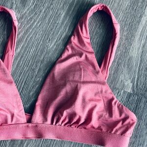 Athleta rose colored bikini top size small